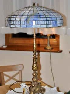 Lampa witrażowa w stylu Tiffany, używana, duża, niebieska